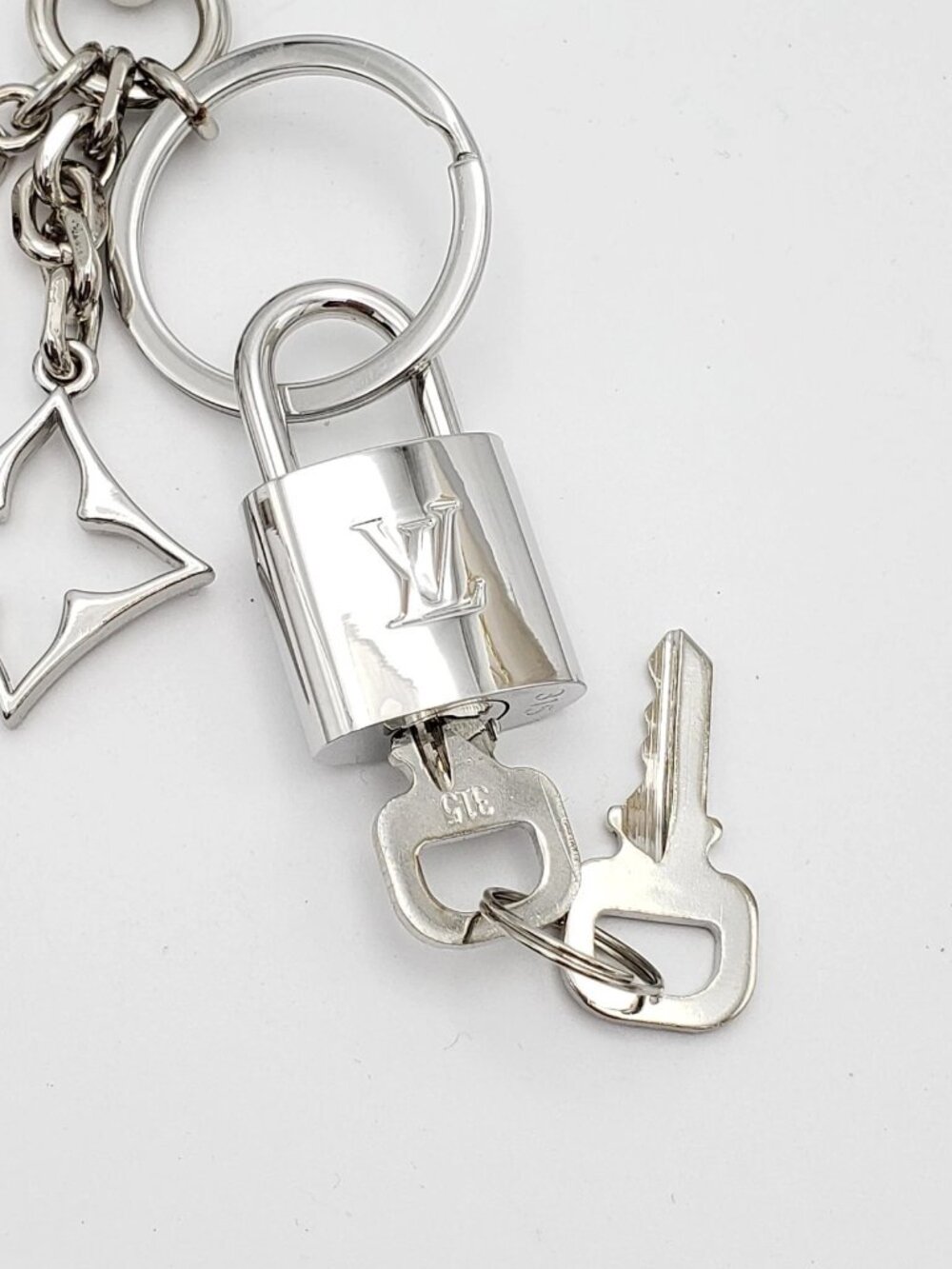 Authentic LV Gold Padlock 🔒 Unbranded Flower Charm for Louis Vuitton Bags - Picture 7 of 9